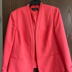 Suite jacket with top